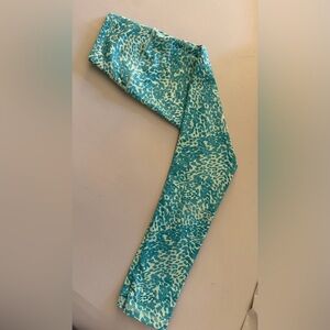 Fleo 25” inseam El Toro leggings Aqua leopard print like new condition
